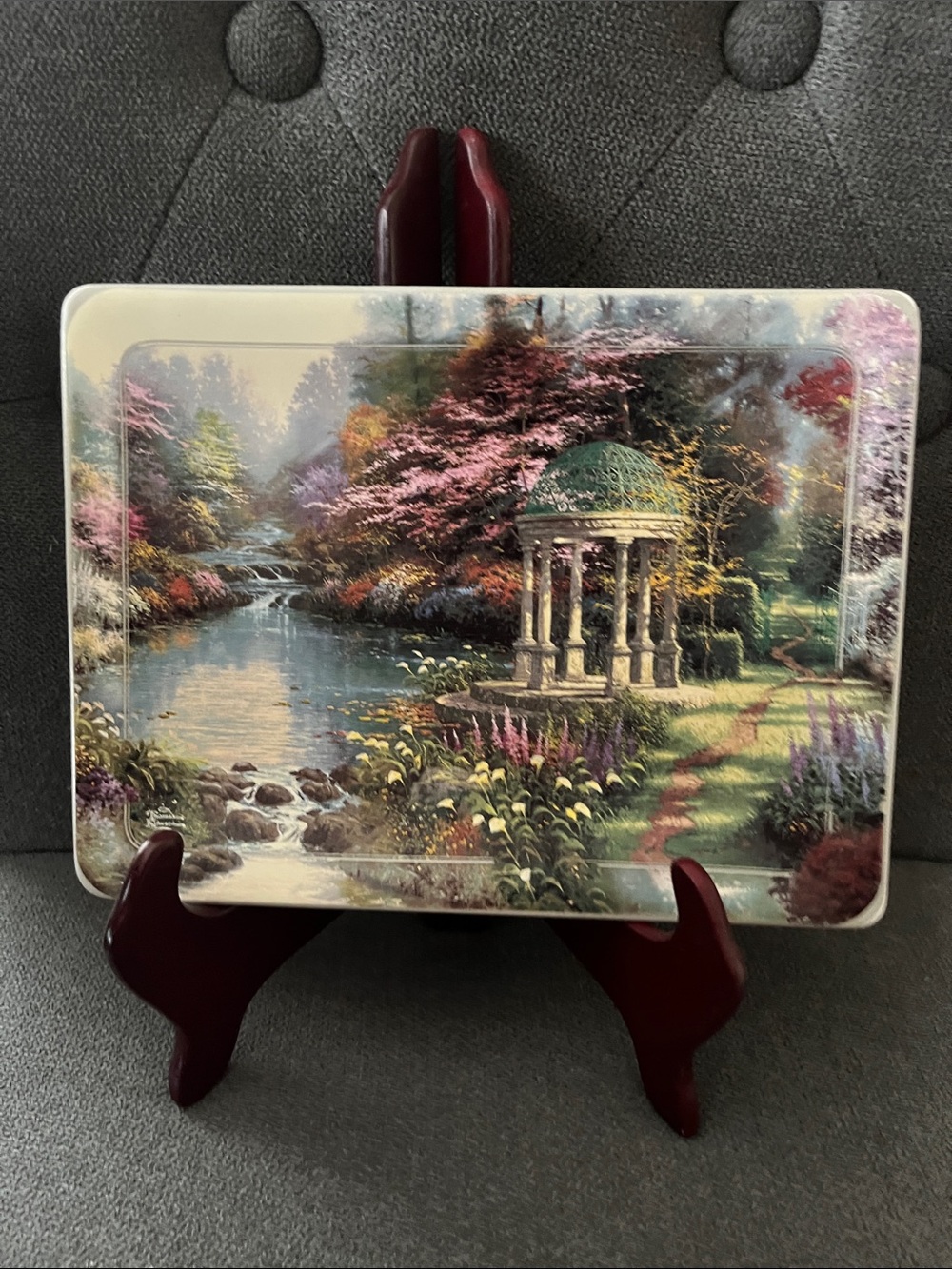 Thomas Kinkade Scenic Garden Plate with Pink and Green Landscape
